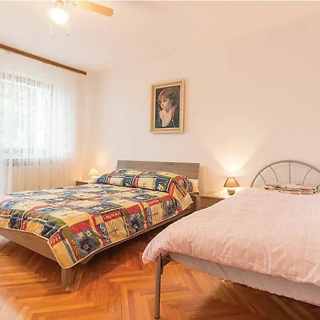 With 2 Bedrooms In Fazana, With Furnished Terrace And Wifi Appartamento *