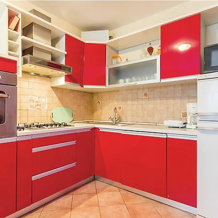 With 2 Bedrooms In Fazana, With Furnished Terrace And Wifi *